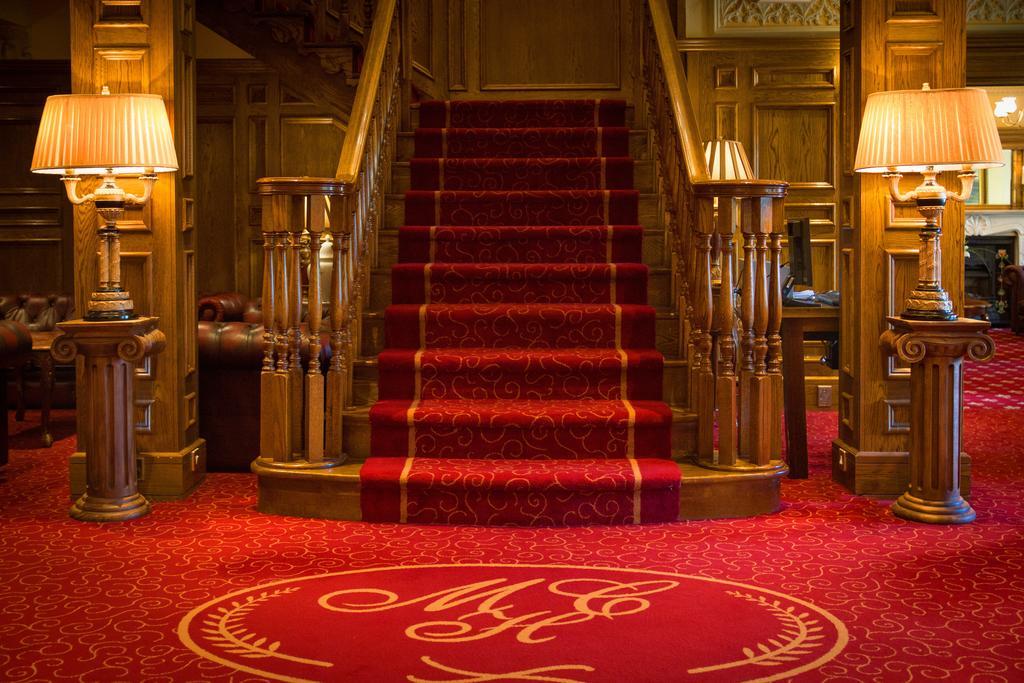 Meadow Court Hotel Лохрей Екстериор снимка